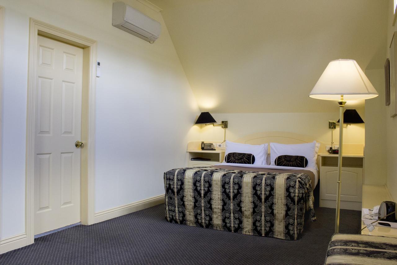 Hotel Simpsons Of Potts Point Sídney Habitación foto
